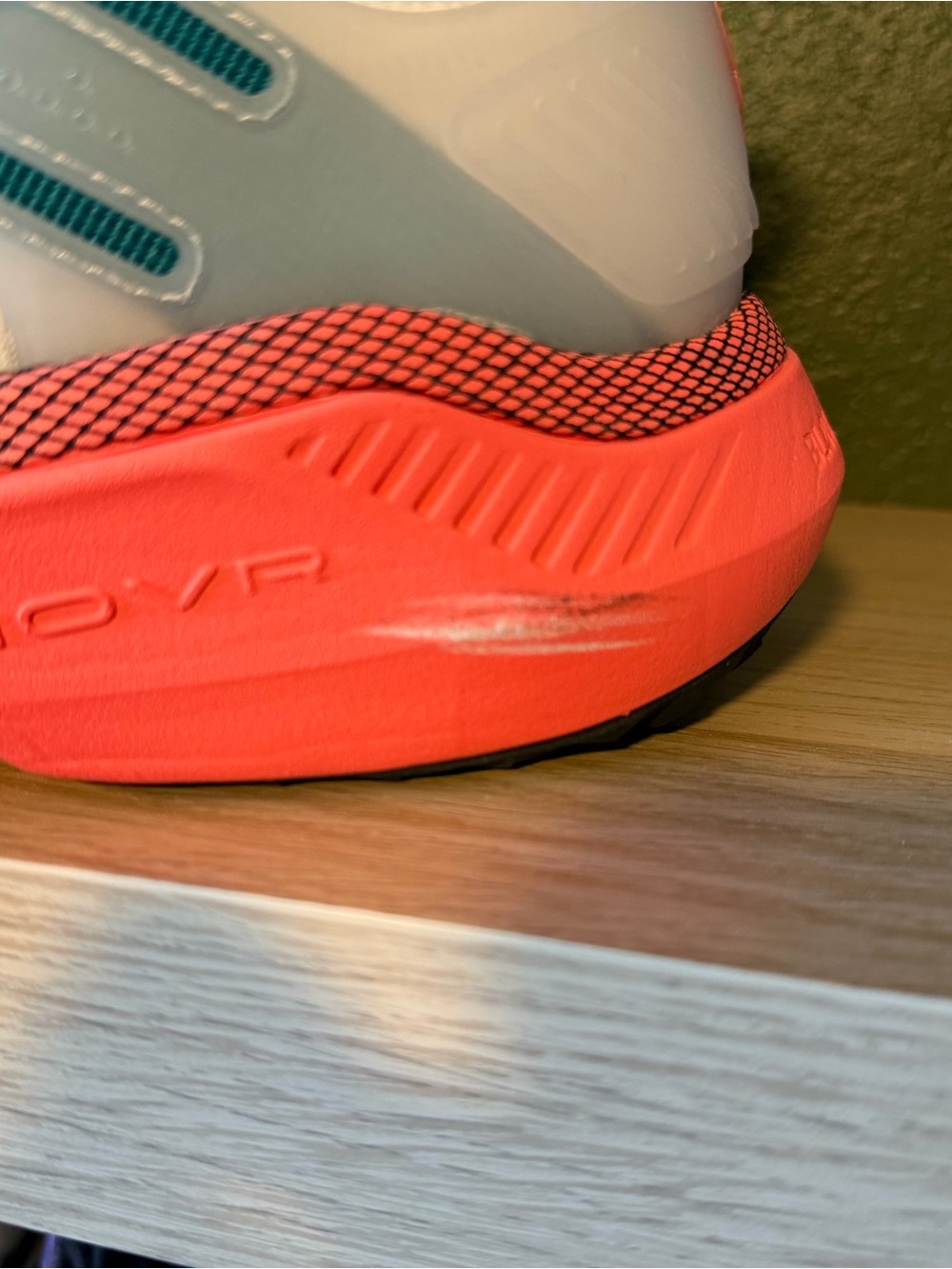 Under Armour Project Rock View 4